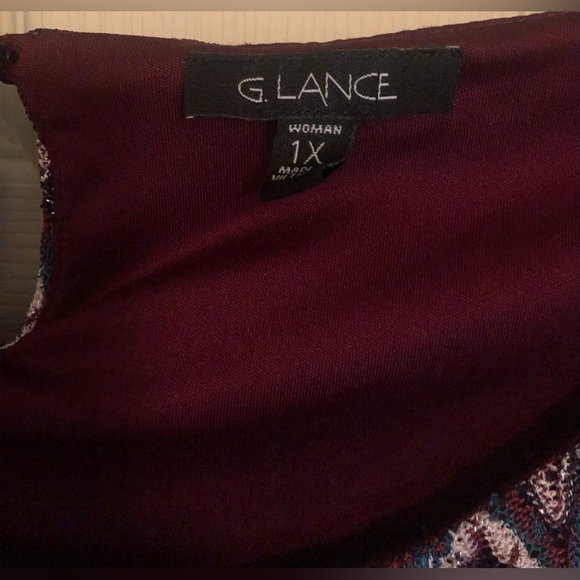 Ladies Zigzag Pattern Top Wine Blue Turquoise with Metallic Accents 1X - Picture 4 of 10